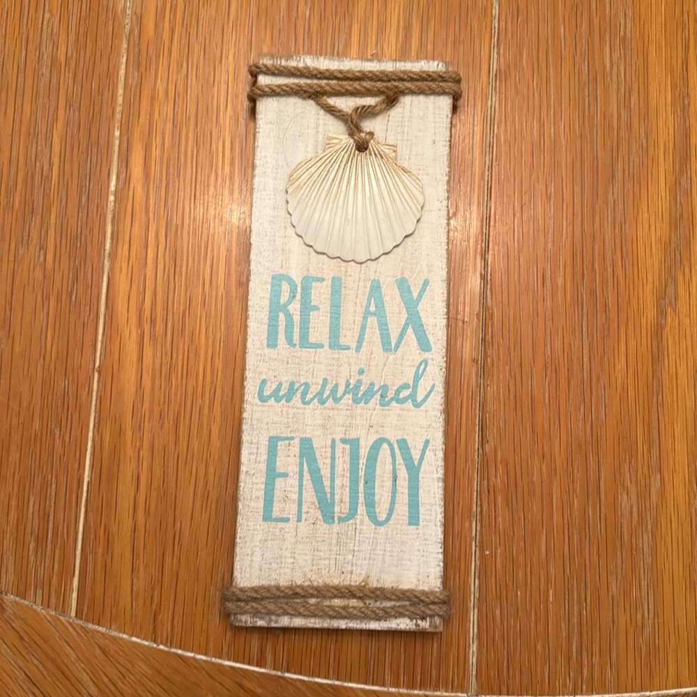 Seashell wall decor